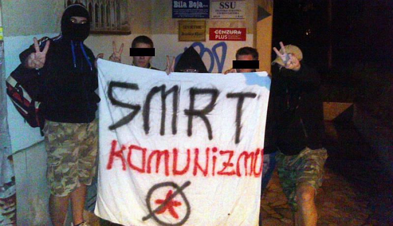 'Smrt komunizmu, danke Deutschland!'