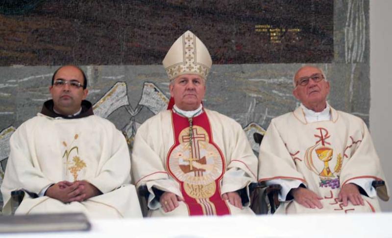 Komarica: Katolici u BiH pred nestankom