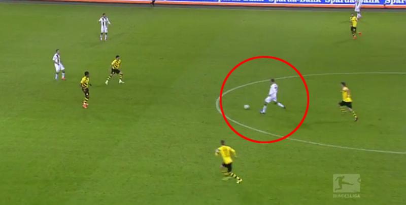 Nejverojatan autogol njemačkog reprezentativca (VIDEO)