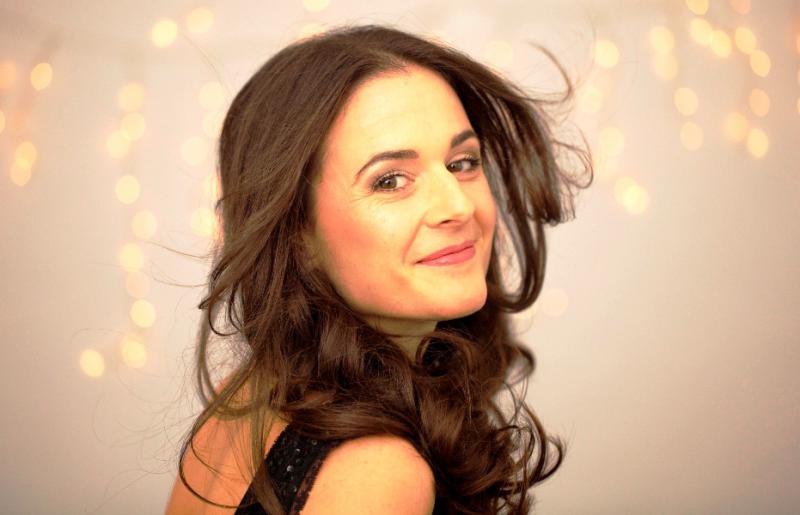 Anđela Kolar: Novi album ' Na dobro vam došao Božić'