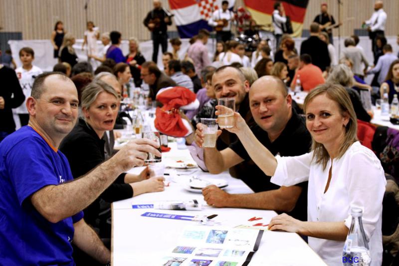 Bernhausen: Održana donatorsko aukcijska prodaja slika za izgradnju crkve sv. Ivana u Rodoču