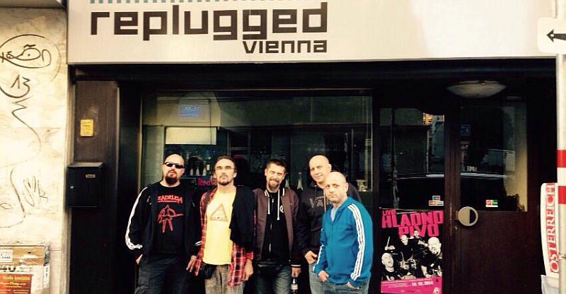 Mile Kekin, pjevač Hladnog piva, otkrio seli li doista u Njemačku