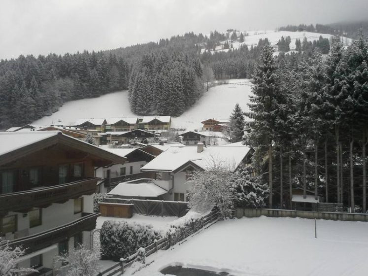 FOTO: Bijeli Božić oduševio hrvatske iseljenike u Njemačkoj i Austriji