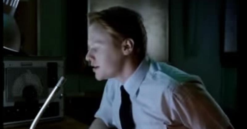 Brod tone, a Nijemac se češka: 'Wot ar yu sinkin abaut??' (VIDEO)