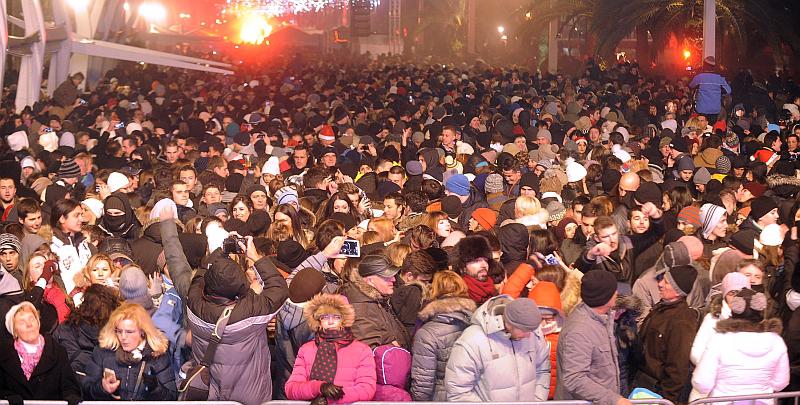 Nova godina dočekana na trgovima diljem Hrvatske (FOTO)