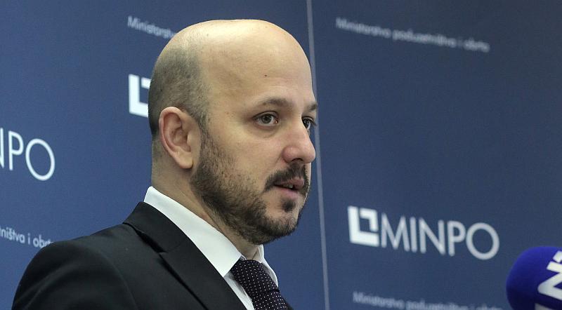 Izjavi hrvatskog ministra smiju se svi (VIDEO)