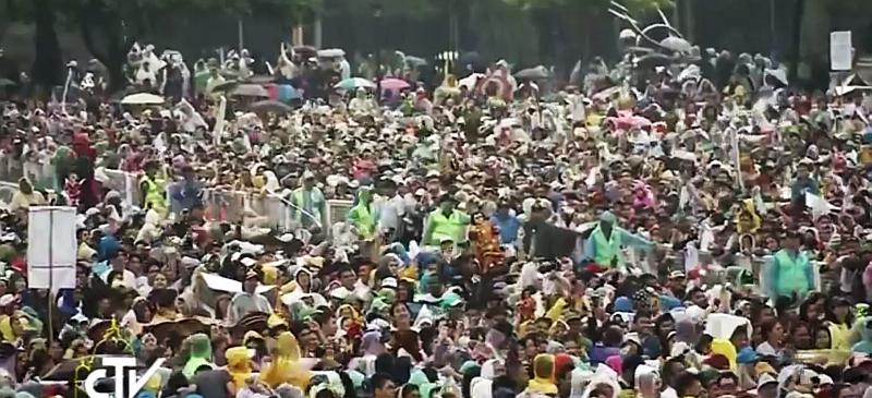 Pogledajte kako je izgledao susret Pape s 6 milijuna Filipinaca (VIDEO)