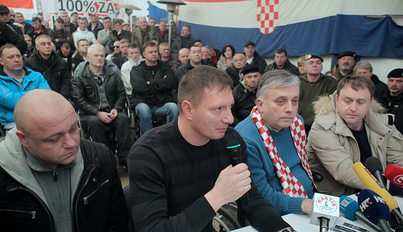 Klemm: Ovo nije sukob s građanima srpske nacionalnosti već s Vladom