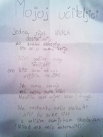 Učiteljica se rasplakala kad je pročitala pjesmicu učenice za rođendan