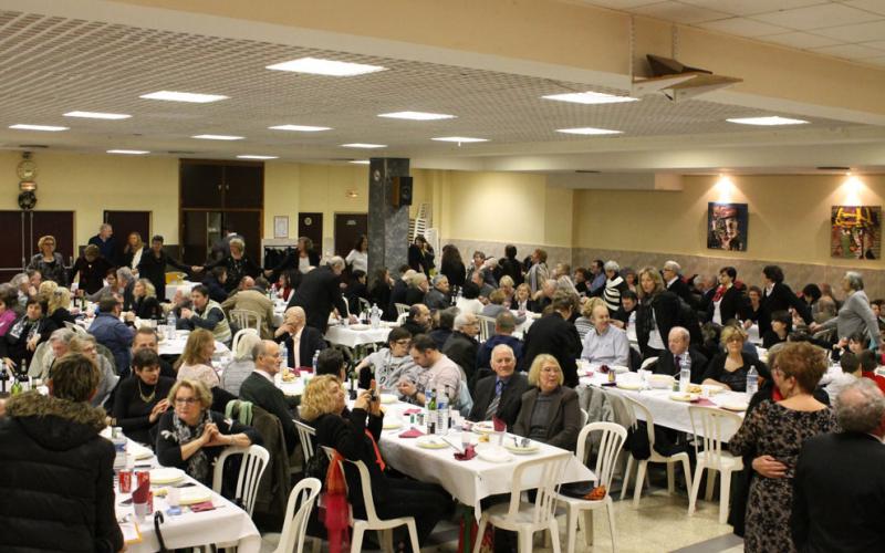 Pariški Hrvati se zabavljali, dijelila se povratna karta do Hrvatske (FOTO)