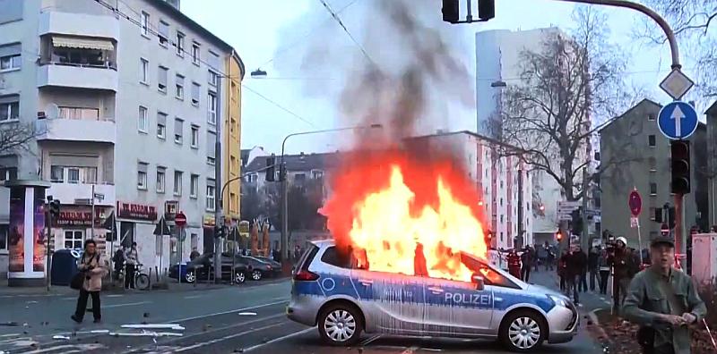 Ratna zona Frankfurt: veliki sukobi antikapitalista i policije