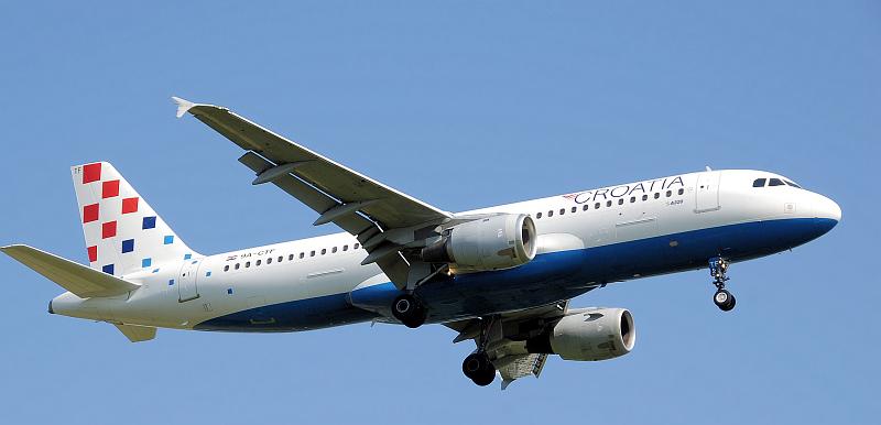 Croatia Airlines: odsad UVIJEK dva člana letačkog osoblja u kabini