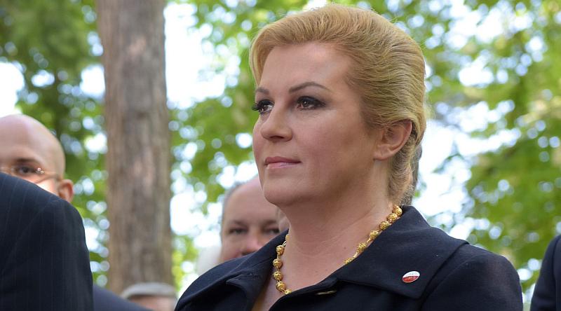Grabar-Kitarović odlučna: 'Vojska na ulicama? Ja izdajem zapovijed!'