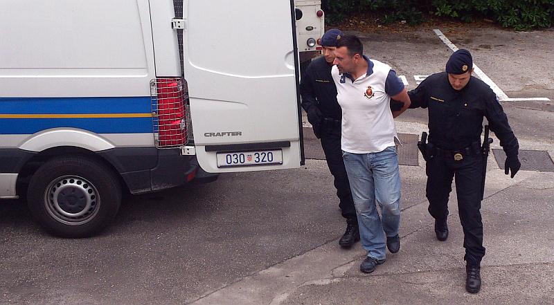 AKCIJA GLADIUS: Duge cijevi u Dubrovniku, razbija se lanac dilera!