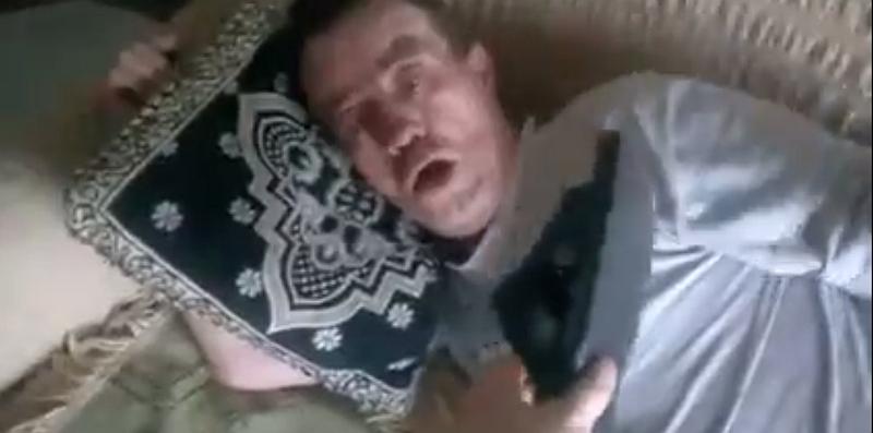 Još omamljen od spavanja mislio je da se javlja na telefon, a kad ono... (VIDEO)