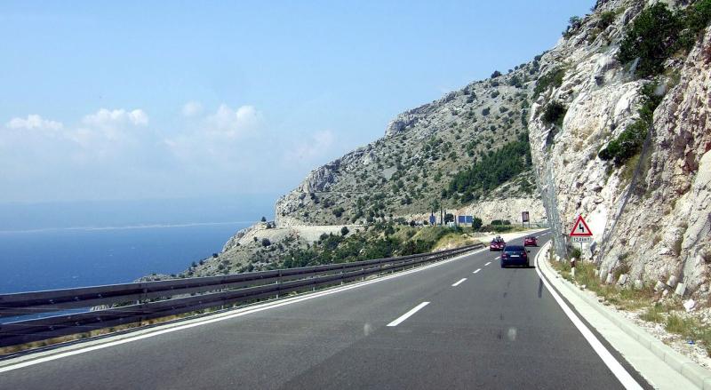 Teška nesreća na Jadranskoj magistrali, dvoje ljudi poginulo