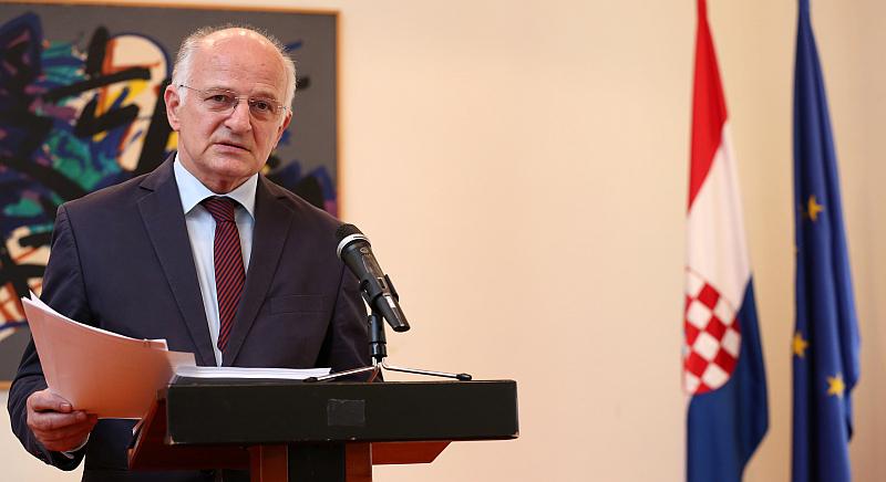 Grabar-Kitarović poručila predsjedniku Sabora: 'Ne dopuštam da mi čitate lekcije'