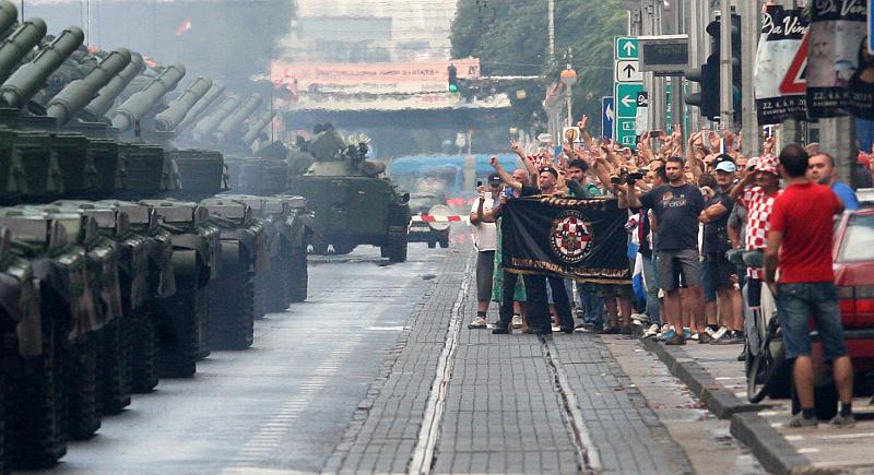 (FOTO) MIMOHOD SPREMAN: ‘Vidio sam jake vojnike čvrsta, odlučna lica’