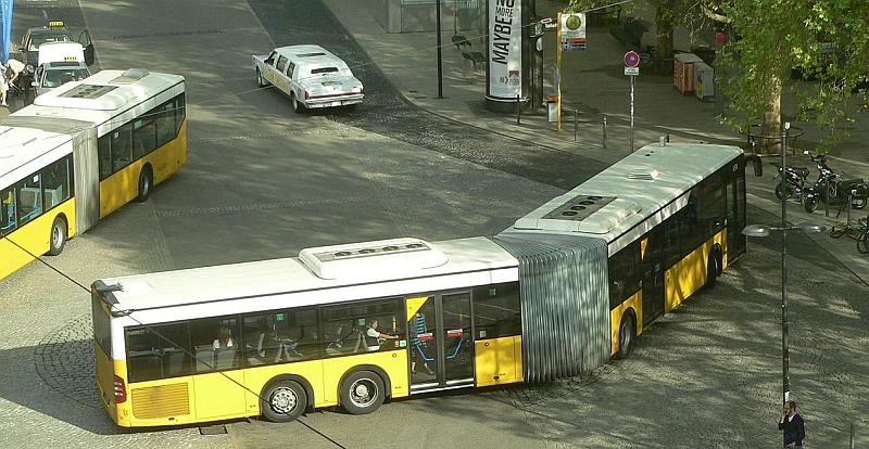 (VIDEO) U samo jednoj poslovnici turističke agencije tjedno prodaju 400 karata za Njemačku!