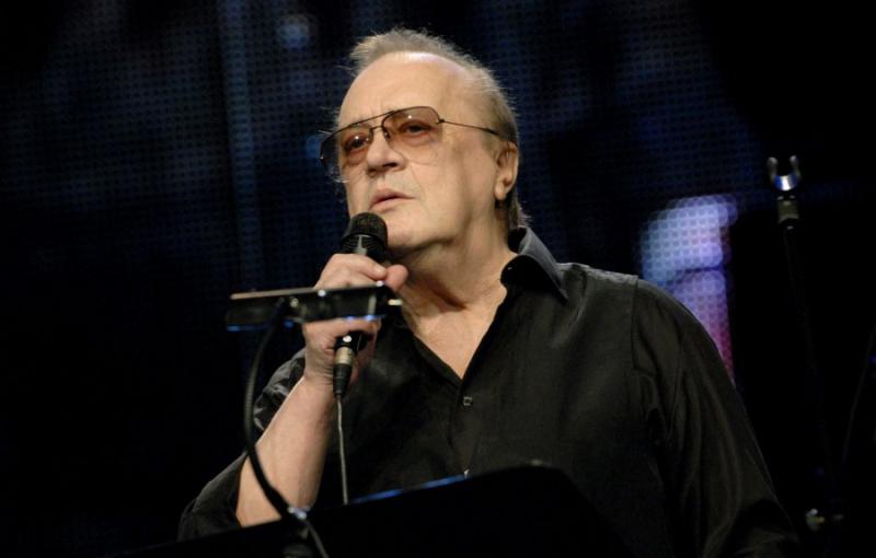 NEPONOVLJIVI: Ovo su pjesme po kojem ćemo zauvijek pamtiti legendarnog šibenskog glazbenika