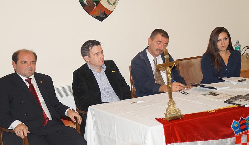 U Beču predstavljena knjiga 'Luč Hrvata'
