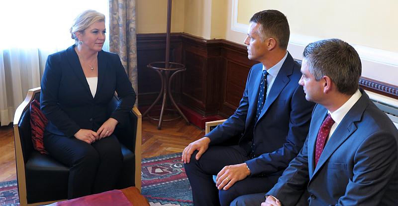 Grabar-Kitarović od Milanovića traži hitno sazivanje Vijeća za nacionalnu sigurnost