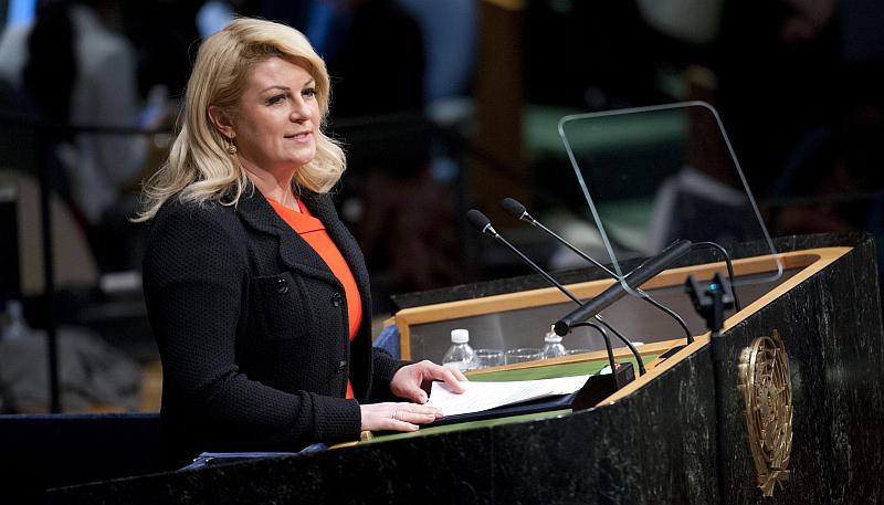 Grabar-Kitarović: Merkel se ne ljuti, Nikolić neka mi sve kaže u lice
