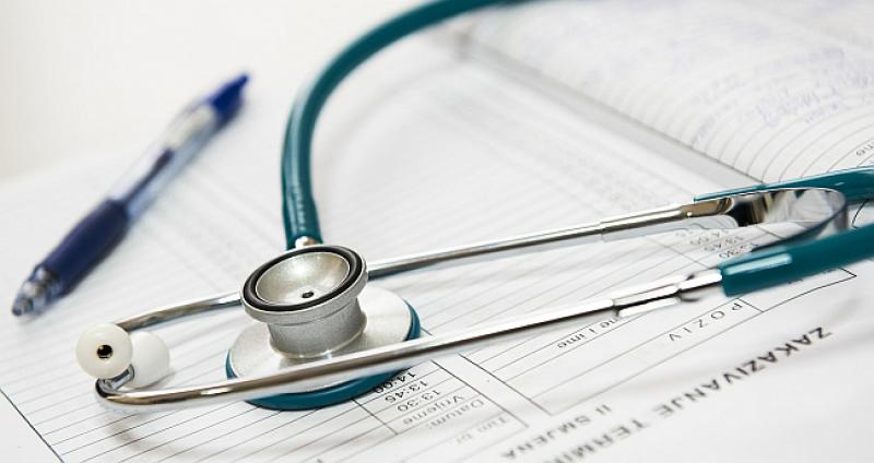 (GRAFIKA) Ovo su zemlje u kojima je najvjerojatnije da će vas liječiti - stranac