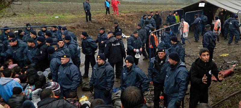 Slovenci hitno donose zakon i već sutra šalju vojsku na granicu s Hrvatskom?