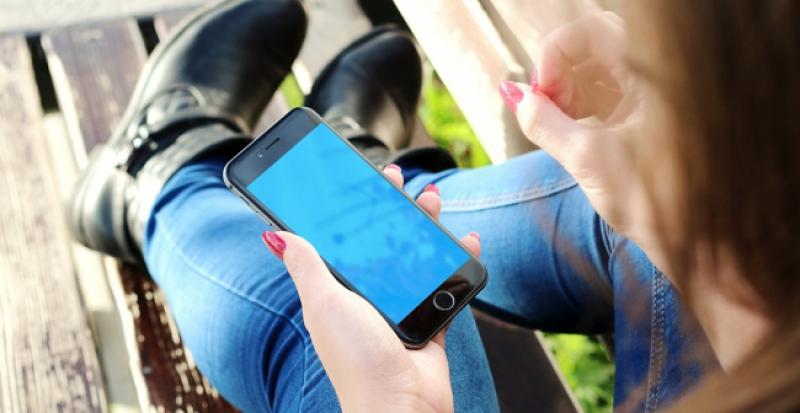 Iseljenici, konačno ćete moći jeftino koristiti mobitel i kad dođete u Hrvatsku!