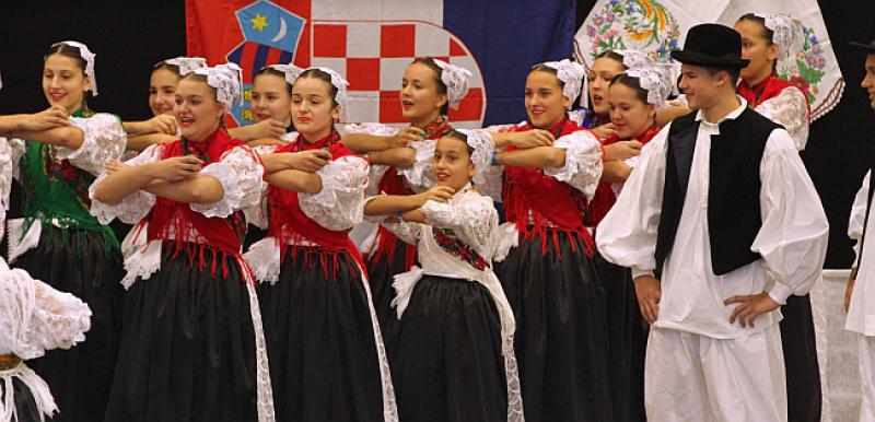 (FOTO) 3. susret čuvara hrvatske etno baštine u Filderstadtu