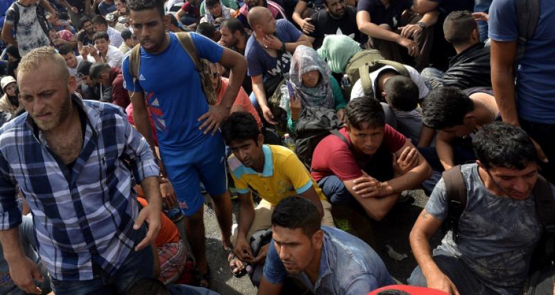 RASTE PRITISAK NA MERKEL: 'Moramo odrediti gornju granicu broja izbjeglica'