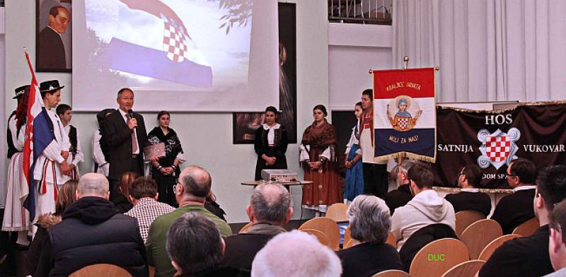 (FOTOGALERIJA) Promocija knjiga hrvatskih branitelja u Stuttgartu
