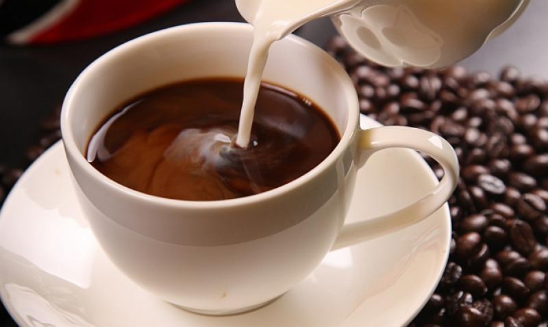 Naručuje Zagrepčanin u Sarajevu u kafiću...