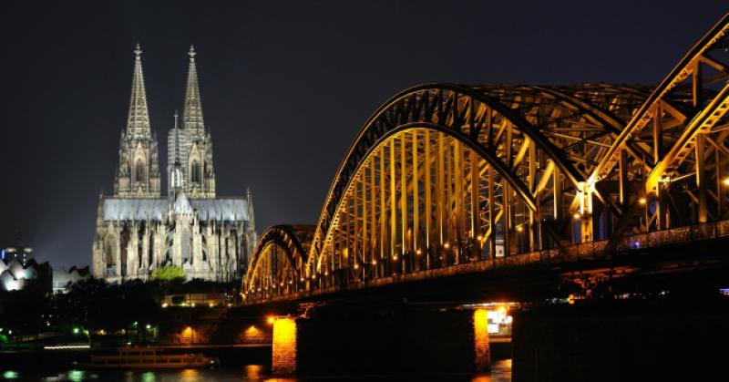 MONSTRUOZNO: tisuću pijanih imigranata u Kölnu seksualno napastvovalo žene na dočeku Nove godine