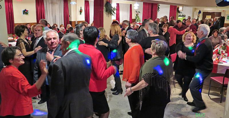 (FOTOGALERIJA) Doček Nove godine u HKŠU Velebit