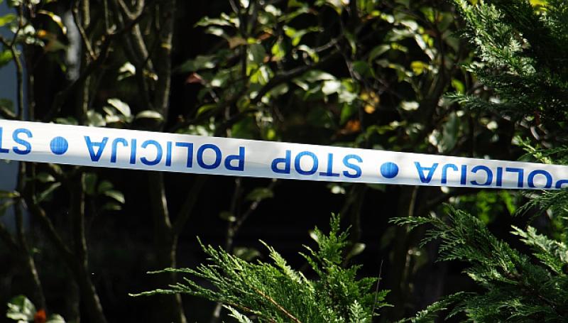 UŽAS U ZAGREBU: Muškarac skočio sa zgrade, u stanu pronađene  mrtva supruga i kćer (4)