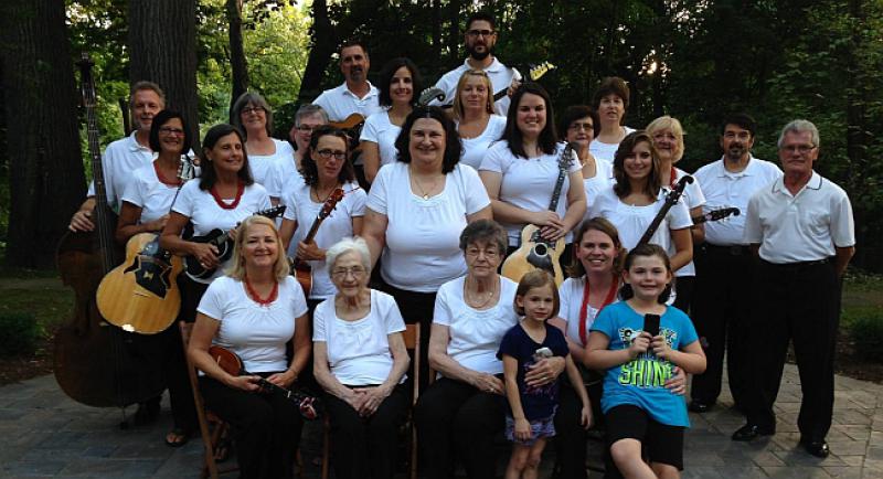 KAD AMERIČKI HRVATI ZATAMBURAJU: Evo kako zvuče 'Rusulica', 'U meni jesen je' i druge u njihovoj izvedbi