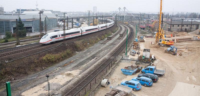 VLASTI STUTTGARTA UPOZORAVAJU: Situacija je ozbiljna, manje vozite automobile!