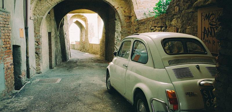 Zagrepčanin kupio Ferrari, a Zagorac fićeka...