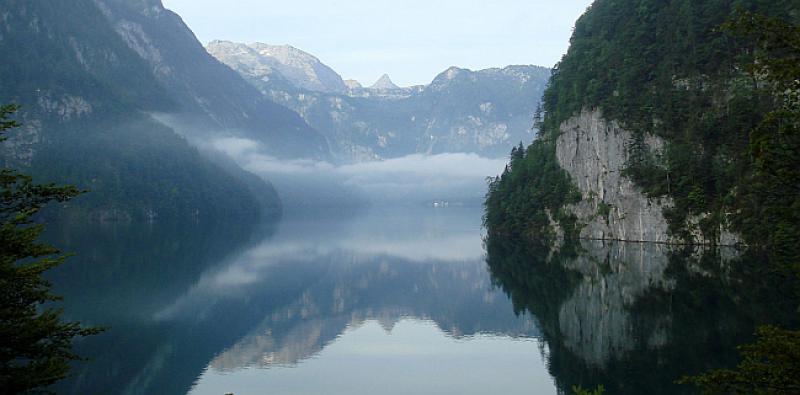 SKRIVENO BLAGO: Na dnu jezera u blizini Hitlerove vikendice tinejdžerka pronašla nešto sjajno