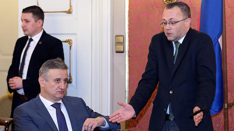 HASANBEGOVIĆ ĆE SE OBRATITI JAVNOSTI: Evo gdje možete gledati prijenos