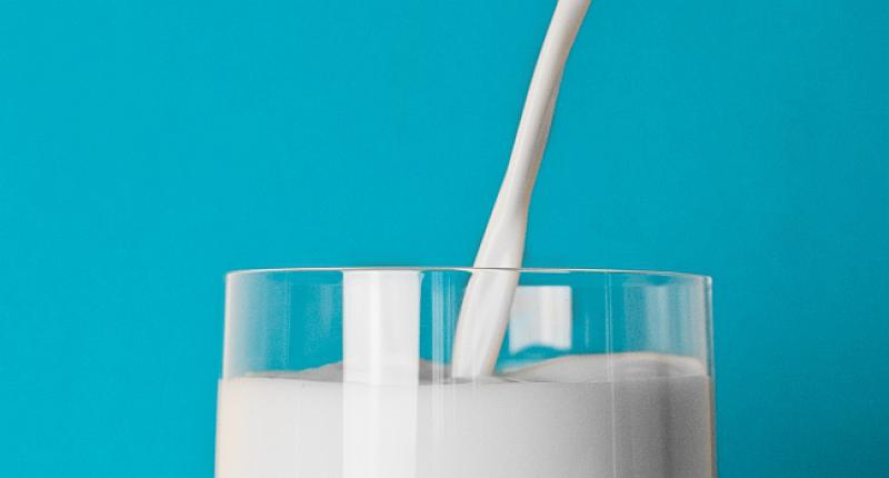 RAZOTKRIVANJE: Evo što su zapravo 'svježe' i 'trajno' mlijeko i zašto nemaju veze sa sirovim mlijekom