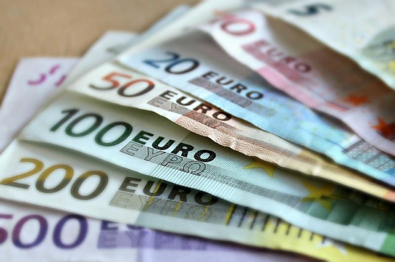 LOVRINOVIĆ PORUČIO KARAMARKU I MINISTRICI: 'Ne nudite eure za djecu, naša valuta je kuna'