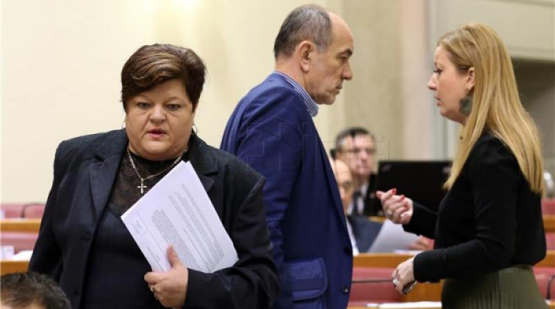 MOSTOVKA OŠTRA: HRT-ove urednike optužila da 'promoviraju interes krupnog kapitala i bankarske elite'