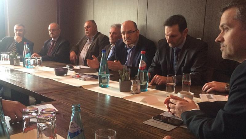 JAKA HDZ-OVA DELEGACIJA U FRANKFURTU: Održana sjednica koordinacija stranke