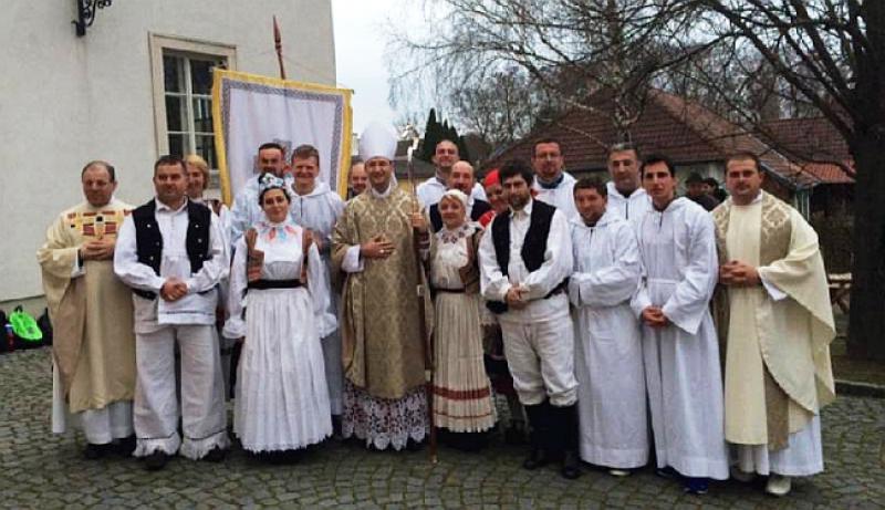 KRIŽNI PUT U DONJOJ AUSTRIJI: U hrvatskim narodnim nošnjama hodočastili u Maria Roggendorf