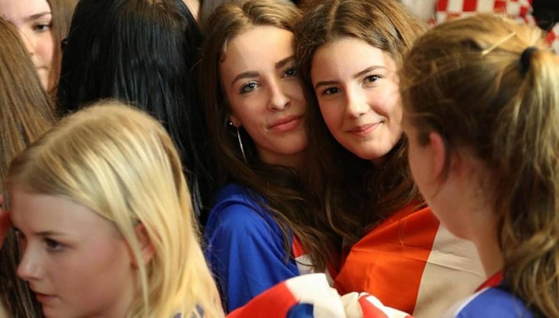 (FOTO) Evo kako je bilo na snimanju navijačke pjesme Ante Matića u Stuttgartu