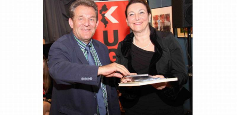 GRADIŠĆANSKI HRVATI ŽELE ČITATI Veleposlanstvo im poklonilo 156 naslova hrvatskih autora