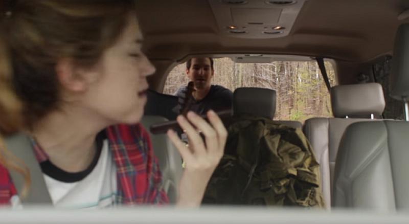 (VIDEO) KAKO SU ZLOČESTI Obitelj uvjerila kćer da je u tijeku zombi-apokalipsa